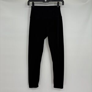 Born Primitive Womens Black Mid Rise Crop Leggings Medium